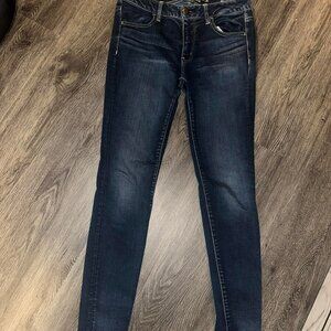 American Eagle Size 8 Dark Wash